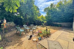Communal Garden Area- click for photo gallery